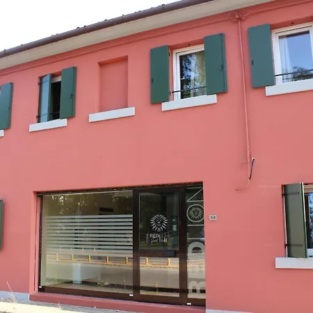 Red Lion Guest House-2