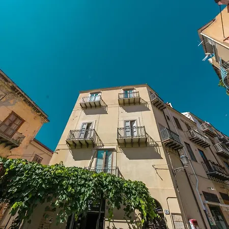 Cefalu Design Suites-3