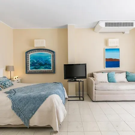 Adriano Residence-3