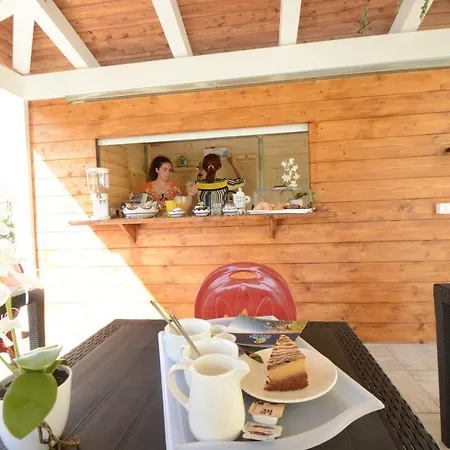 Askia Rooms & Breakfast-2