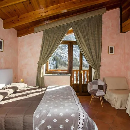 Hotel Chalet Joli-3