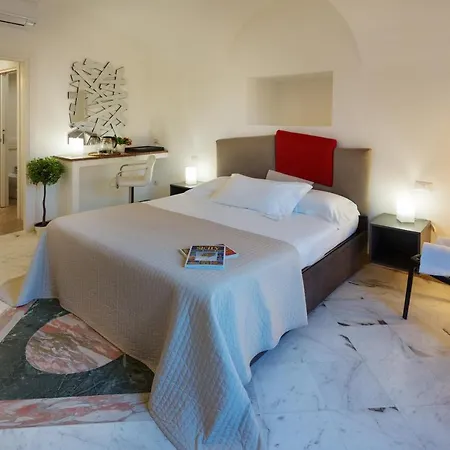 Le Suites Del Duomo House-3