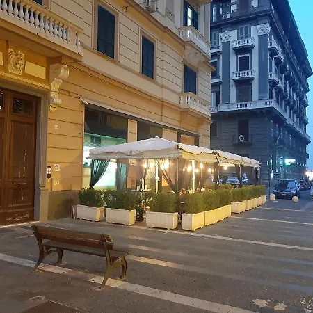 Casa Vittoria Napoli - Santa Lucia-3