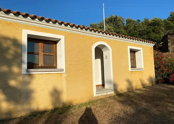 Li Paduleddi Country Guest House Olbia