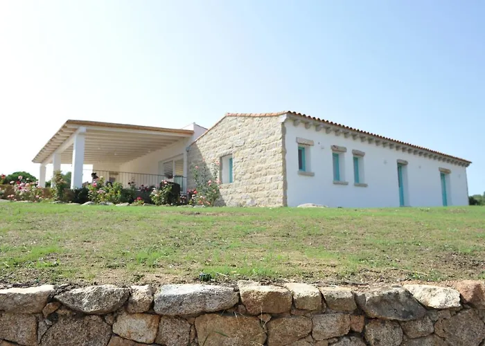 B&B Li Tauli Arzachena