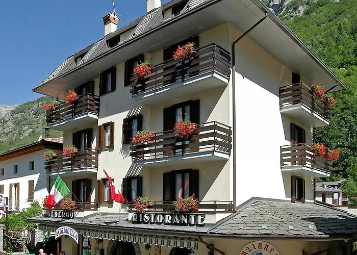 hotel Genzianella Val Masino