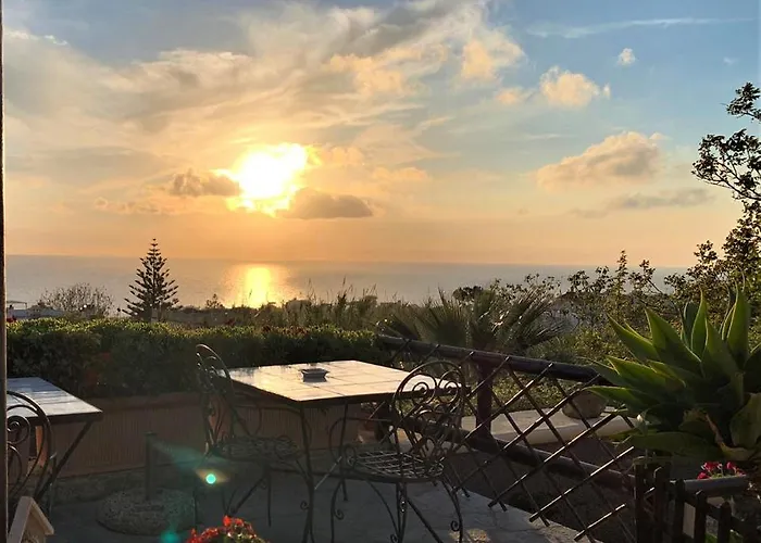 Bed and Breakfast La Terrazzina sul tramonto Forio di Ischia