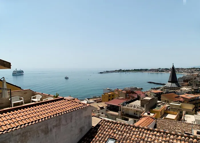 Nick & Santo'S Holiday Homes B&B Giardini Naxos