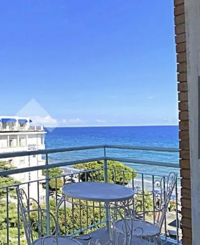 residence cristallo Alassio