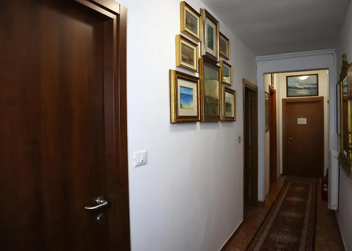Venice Rainbow Apartment