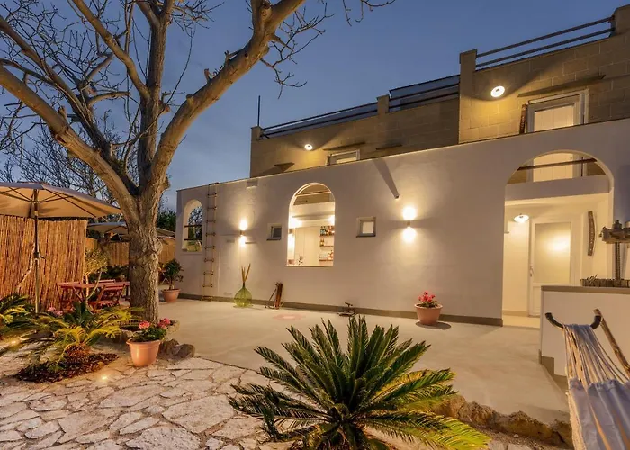 Cala Cala Rooms,Restaurant & Farm Experience Procida