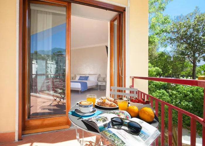 Torna a Surriento Suites Sorrento
