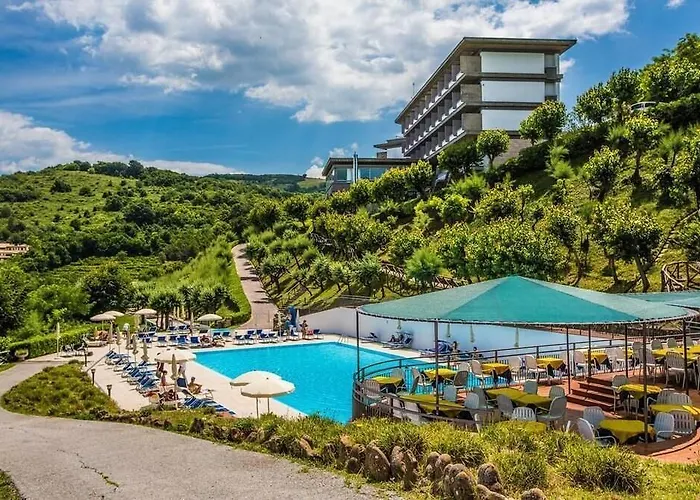 Hotel Capo Est Gabicce Mare