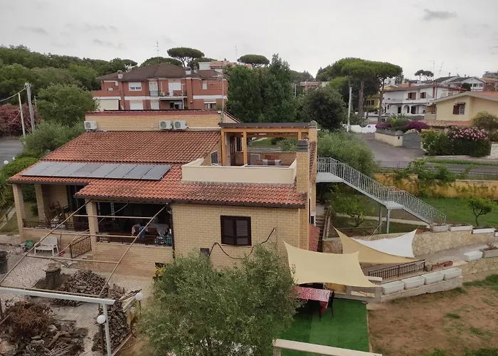 Monolocali e stanze in Villa a 350 mt spiaggia libera Lido delle Sirene Anzio