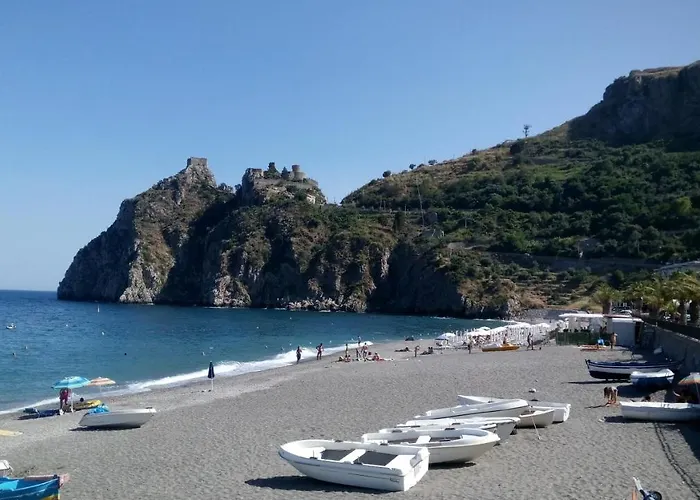 B&B Villa Carmen SantʼAlessio Siculo