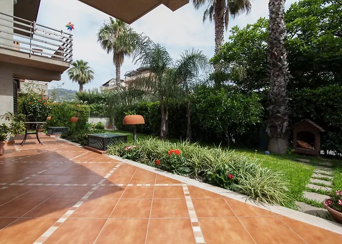 B&B Villa Carmen SantʼAlessio Siculo