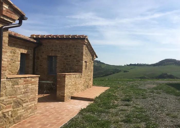 Cordella In Valdorcia Truffle&Olive Oil Resort Montalcino