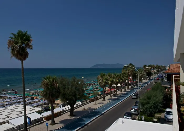 Hotel Ristorante Centosedici Terracina