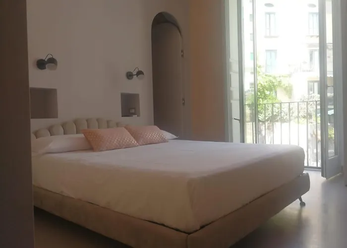 Luciani 33 Luxury Rooms Salerno