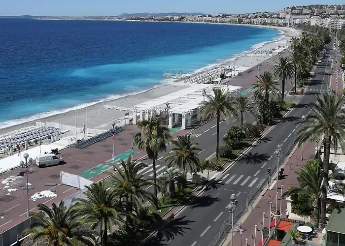 Bed and Breakfast Les Pieds Dans L'Eau Nizza
