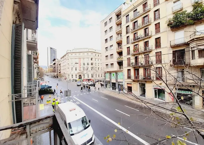 Lumine Luxury Suites By Gaiarooms Barcellona