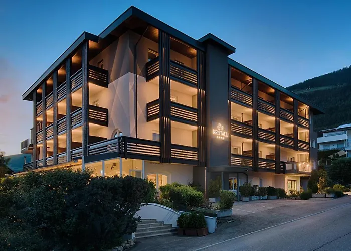 Hotel Kristall Falzes
