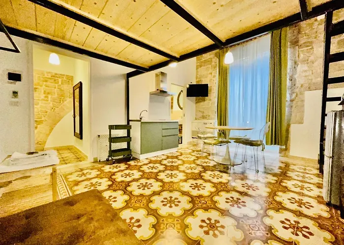 Palazzo Lupicini Affittacamere Bisceglie