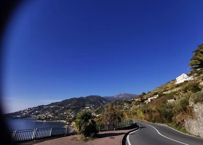 Romantic Casa Lorenzina Affittacamere Ventimiglia