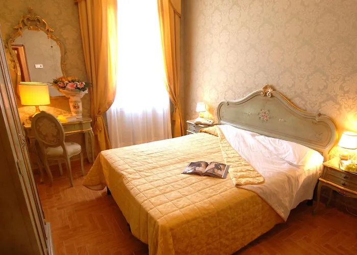 Hotel Canal & Walter Venezia