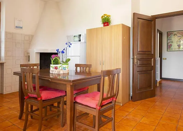 Aparthotel Amarenumana