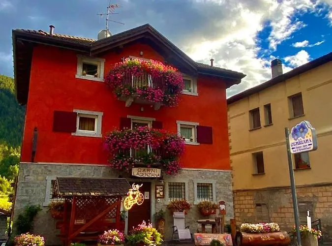 Bed and Breakfast Garni La Genziana Temù