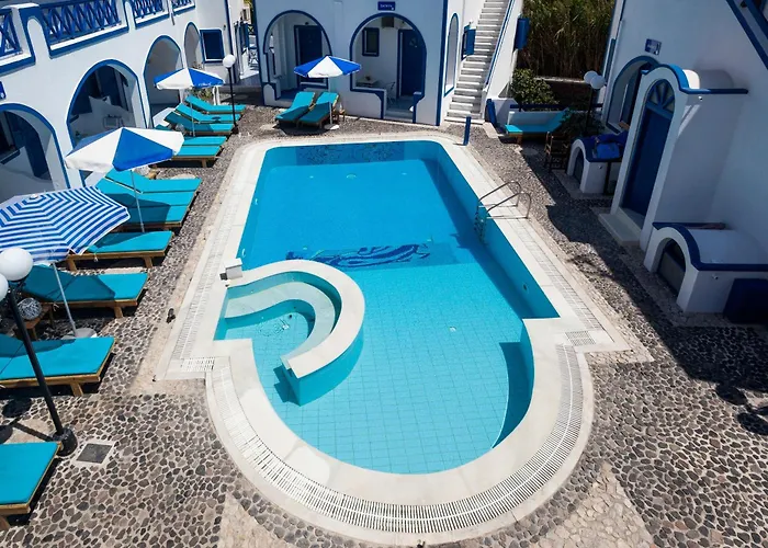 Roula Villa Studios&Apartments Perissa 