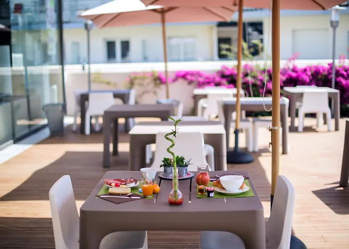 Zenitude Hôtel-Résidences Le Maestria Antibes