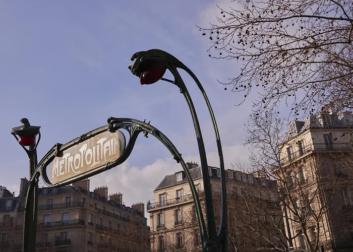Hotel Plaza Tour Eiffel Parigi
