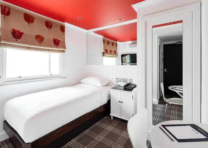 Guild Hotel Marble Arch Londra