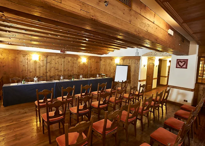 Hotel Bellevue Suites & Spa Cortina dʼAmpezzo