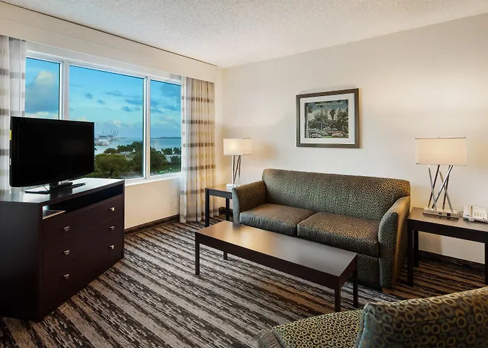 Holiday Inn Hotel Port Of Miami-Downtown By Ihg