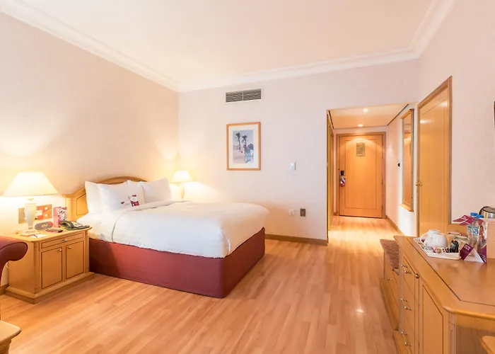 Hotel Millennium Downtown Abu Dhabi