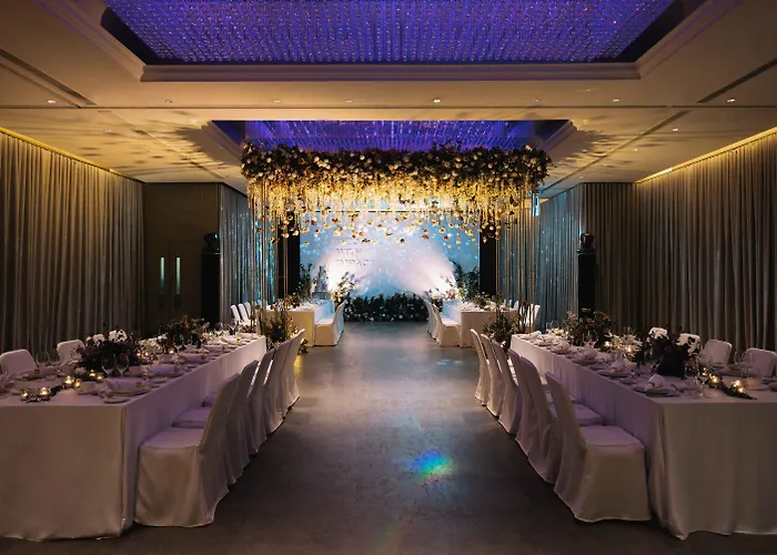 Hotel Eaton Hk - Langham Hospitality Group Hong Kong
