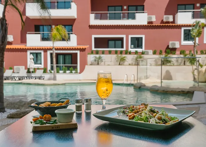 Topazio Vibe Beach Hotel&Apartments Albufeira