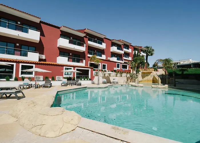 Topazio Vibe Beach Hotel&Apartments Albufeira