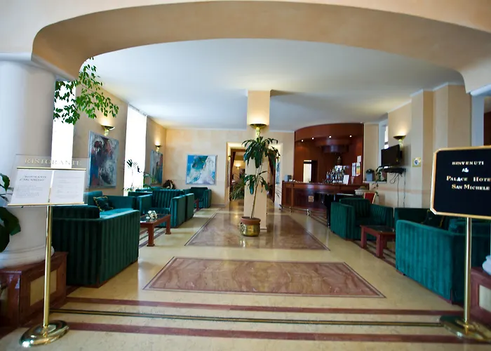 Palace Hotel San Michele Monte SantʼAngelo