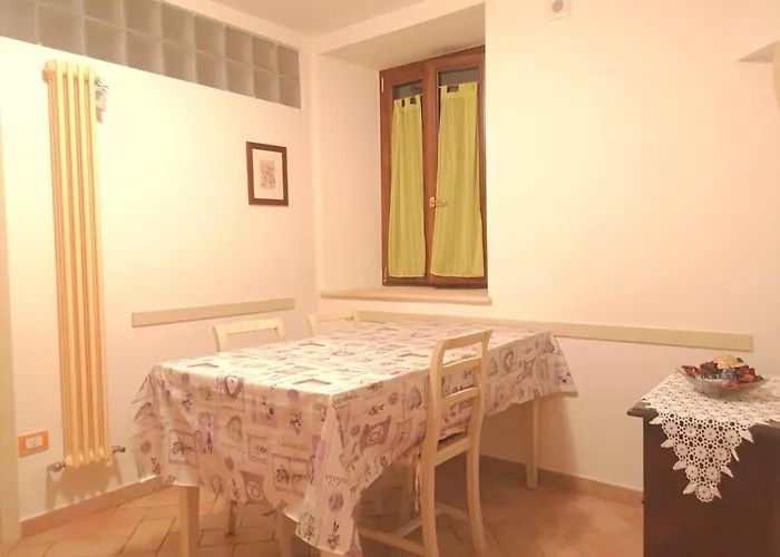 Hotel Casa Mica Abbadia San Salvator