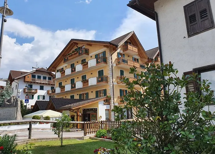Hotel Sass Maor Fiera Di Primiero