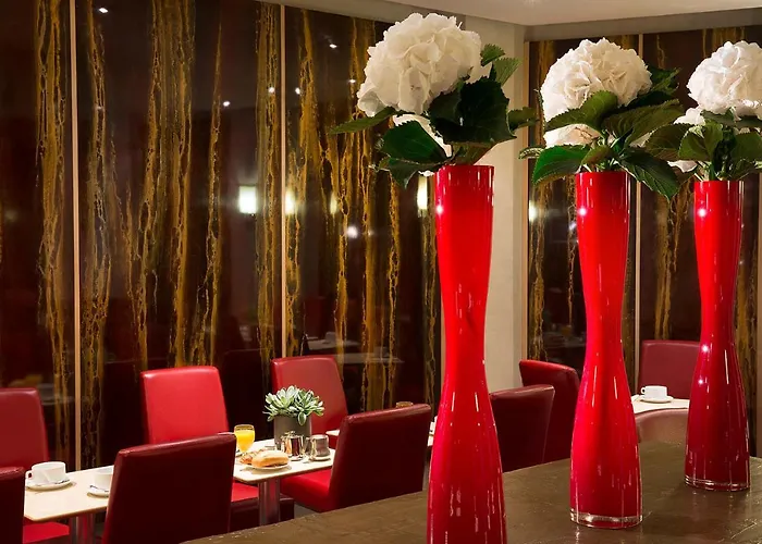 Hotel Du Printemps Parigi