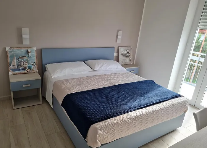 B&B Rayl Formia