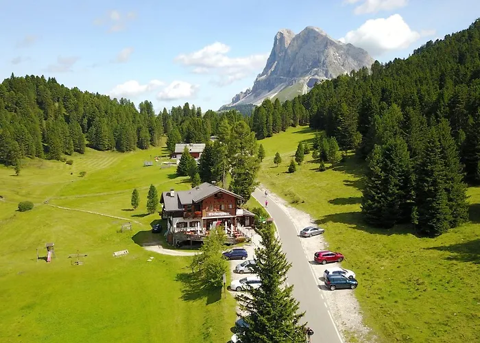 Hotel Edelweisshuette Funes 