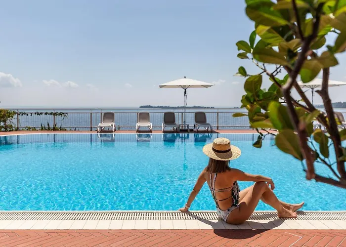 Hotel Villa Florida Suites&Suite Apartments Gardone Riviera