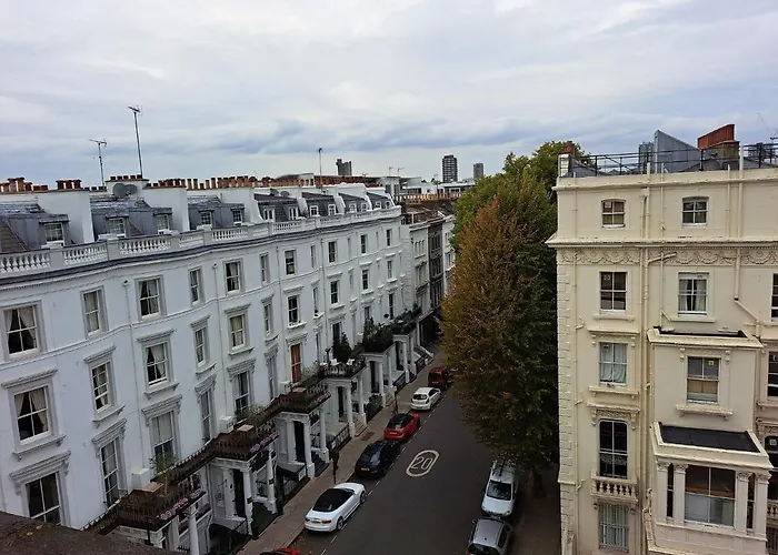Palace Court Hotel Londra