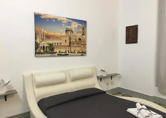 Le stanze di Regina Margherita Palermo